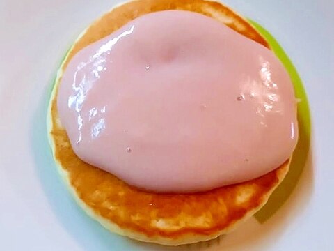 苺ジョアクリームのパンケーキ